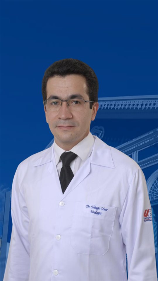 Dr. Thiago César